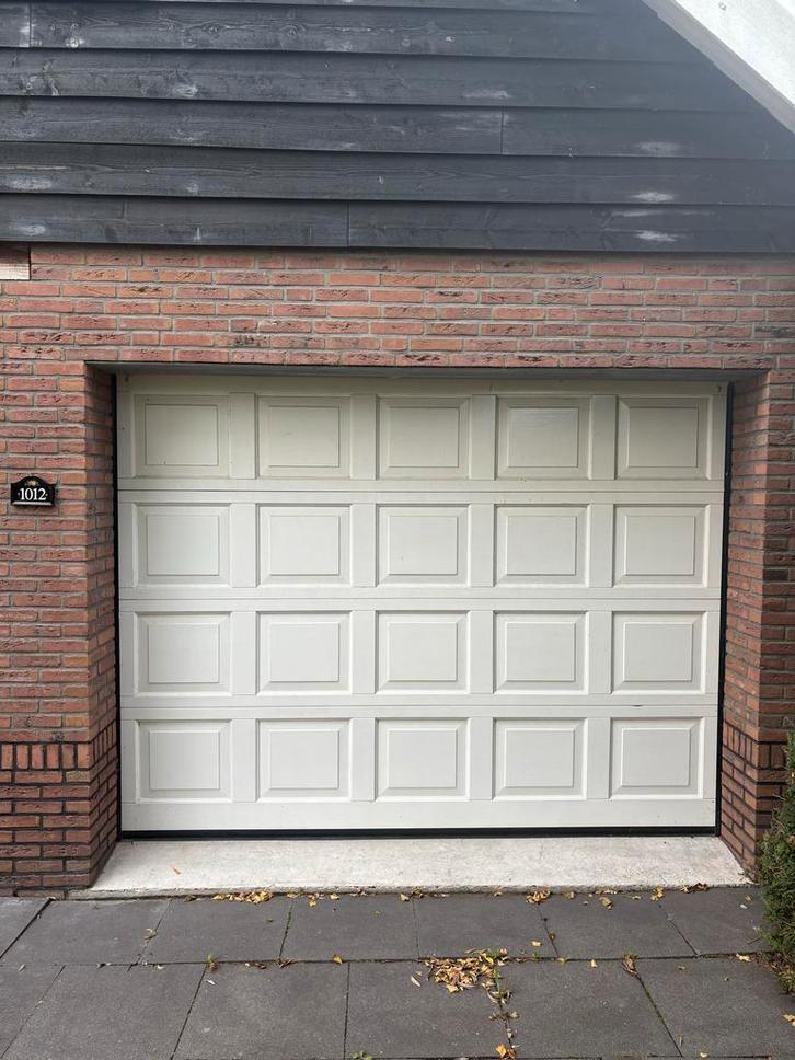 Crawford Garagedeur 3m x 2.15m, Doe-het-zelf en Verbouw, Deuren en Horren, Gebruikt, Garagedeur, 215 cm of meer, 120 cm of meer
