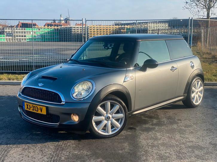 Mini 1.6 16V Cooper S 174pk veel onderhoud gehad, Auto's, Mini, Bedrijf, Cooper S, ABS, Airbags, Boordcomputer, Centrale vergrendeling