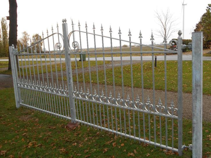 Sierlijke gegalvaniseerde inrijpoort  NIEUW!!  4.20 breed, Tuin en Terras, Tuinpoorten, Nieuw, Draaipoort, IJzer, 150 tot 200 cm