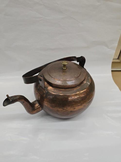 Antieke koperen theeketel – robuust en karaktervol, Antiek en Kunst, Antiek | Koper en Brons, Koper, Ophalen