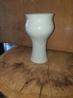 Witte Vaas - Taeger Bavaria Germany, Wit, Aardewerk of Porselein, Ophalen of Verzenden, Zo goed als nieuw