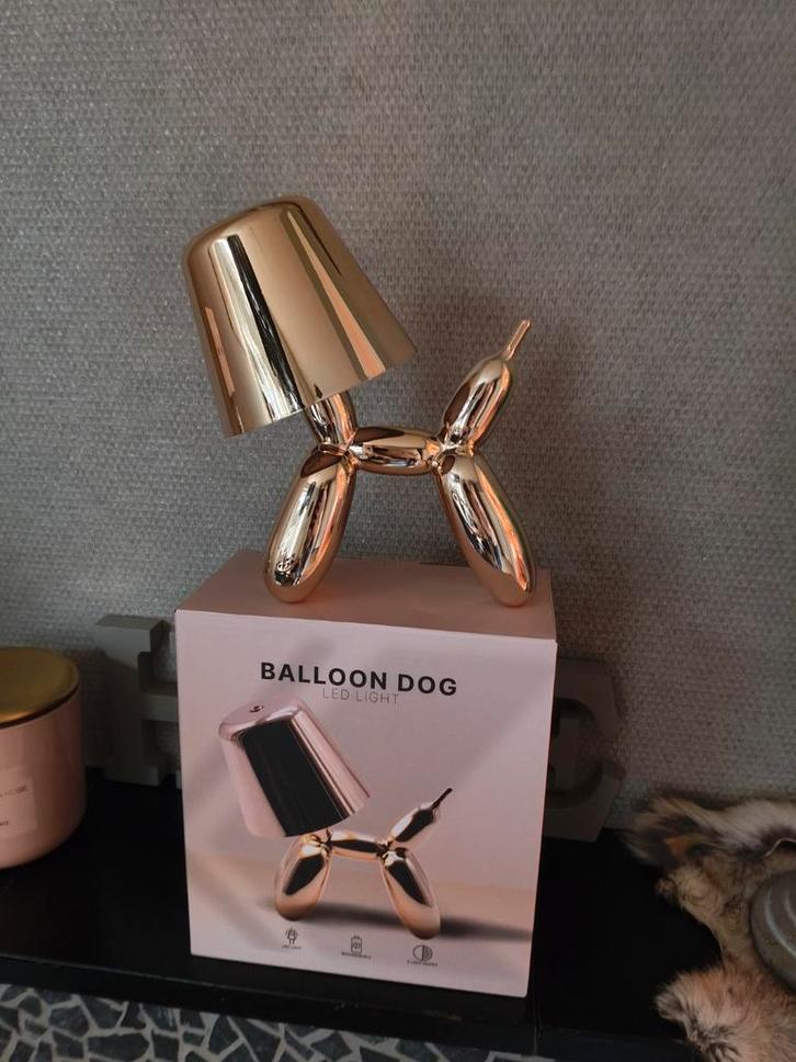 Nieuwe Balloon dog ledlamp touch!, Huis en Inrichting, Lampen | Tafellampen, Nieuw, Minder dan 50 cm, Kunststof, Ophalen of Verzenden