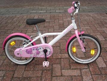 B.Twin Docto girl 500 4-6 jaar beschikbaar voor biedingen