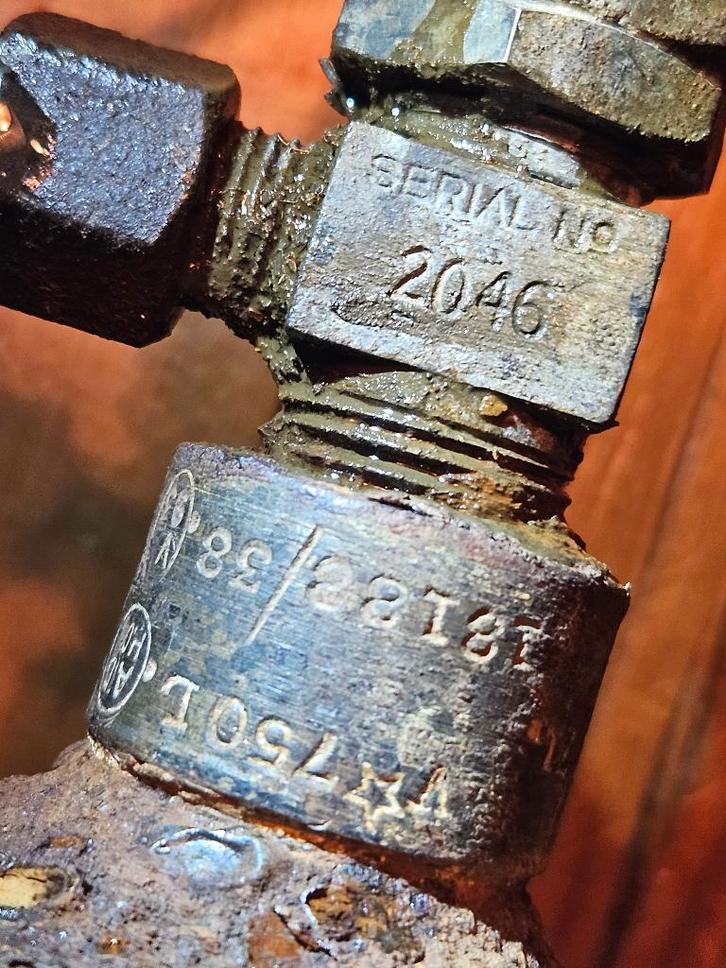 Ww2 whitley bomber crash tank vondst, Verzamelen, Militaria | Tweede Wereldoorlog, Hulzen of Bodemvondsten, Duitsland, Ophalen of Verzenden