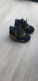 Neppe Nike Air Jordans maat 30, Ophalen of Verzenden, Zo goed als nieuw, Jongen of Meisje, Schoenen
