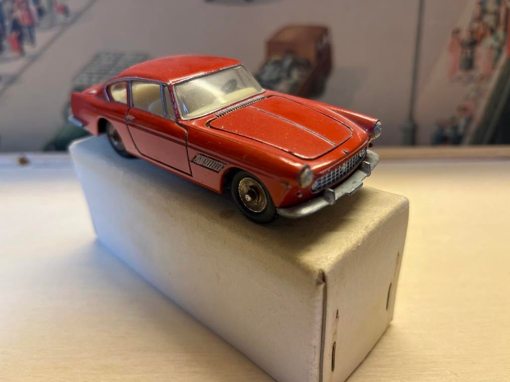 Ferrari 250 GT 1/43 Dinky Toys – Modèle Customisé – Occasion Collection