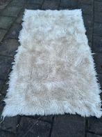 Wollen vloerkleed model dierenvacht zacht warm 170x100cm 35e, 100 tot 150 cm, Wit, Ophalen of Verzenden, Zo goed als nieuw