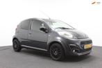 Peugeot 107 1.0 Sportium | Airco | Sportvelgen | Goed onderh, Auto's, Peugeot, Voorwielaandrijving, Euro 5, Gebruikt, 4 stoelen