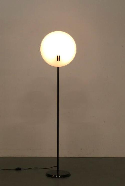 Vintage Oluce Vloerlamp Perla Italy, Huis en Inrichting, Lampen | Vloerlampen, Zo goed als nieuw, 150 tot 200 cm, Ophalen