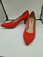 Tamaris Rode Pumps Maat 38, Pumps, Zo goed als nieuw, Rood, Ophalen