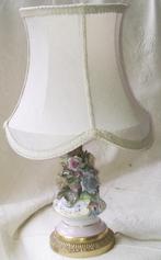 Antiek lamp gedecoreerd + porseleinen bloemen CAPODIMONTE .., Ophalen of Verzenden