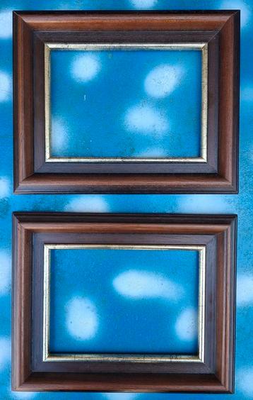 Schilderijlijst. 2 st. Identiek.  26/21 cm. beschikbaar voor biedingen