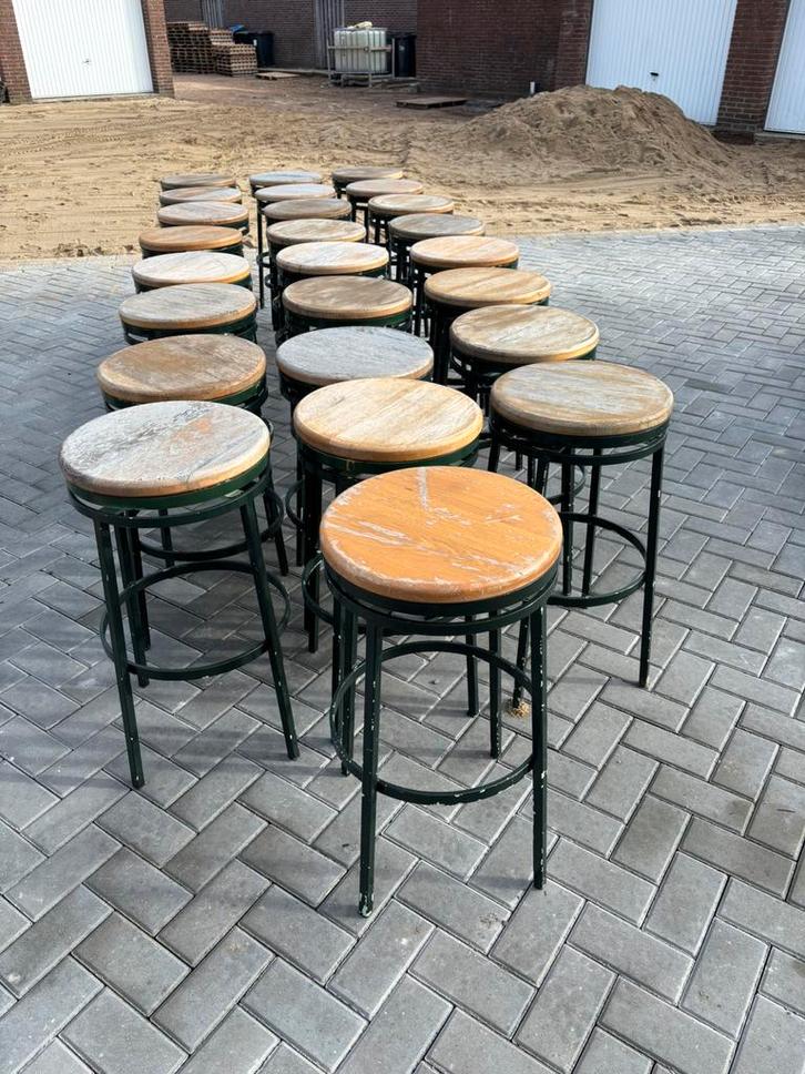 Partij barkrukken, Huis en Inrichting, Barkrukken, Gebruikt, 30 tot 60 cm, Hout, Metaal, 5 krukken of meer, Met voetsteun, Ophalen