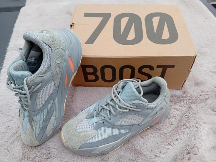 Yeezy Boost 700 V1 Inertia, Kleding | Heren, Schoenen, Zo goed als nieuw, Sneakers of Gympen, Overige kleuren, Ophalen of Verzenden