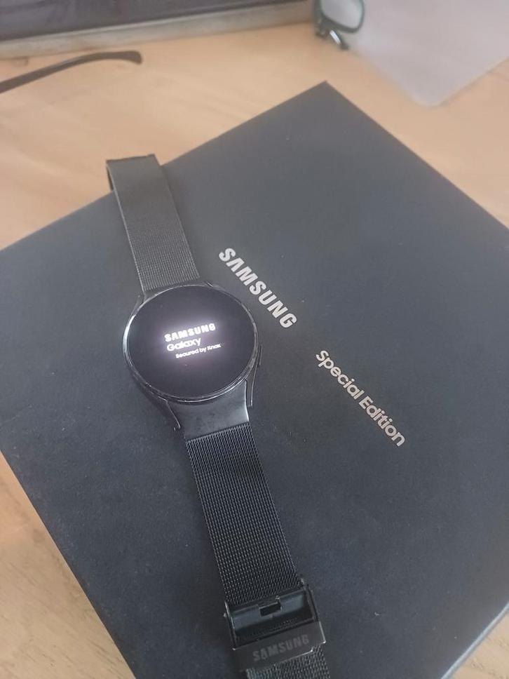 Samsung Galaxy Watch 4 Special Edition, Sieraden, Tassen en Uiterlijk, Smartwatches, Gebruikt, Android, Zwart, Ophalen of Verzenden