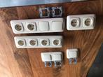 Stopcontacten en schakelaars armaturen creme, Doe-het-zelf en Verbouw, Elektra en Kabels, Ophalen of Verzenden, Gebruikt, Stopcontact