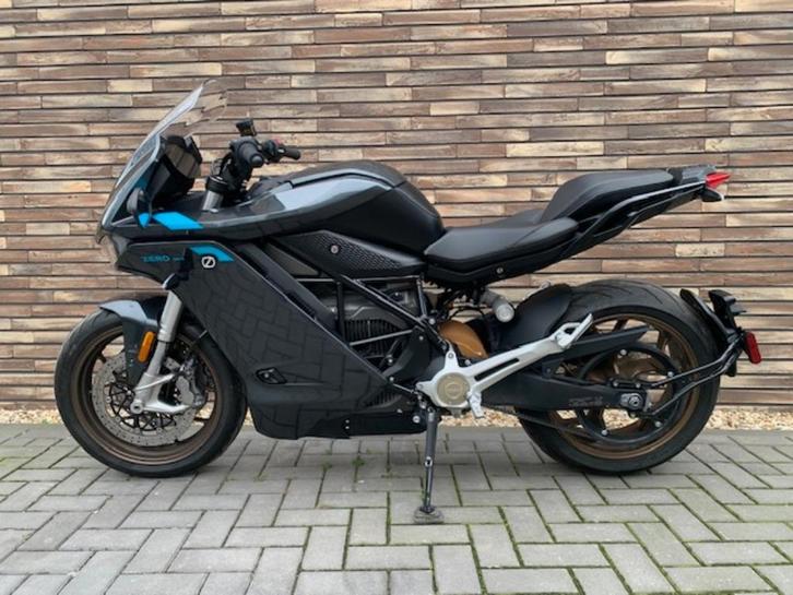 Zero SRS MY24, 17.3 kWh, Asphalt-cyan, weinig km's, Motoren, Motoren | Overige merken, Bedrijf, Sport, meer dan 35 kW, Motorrijbewijs A