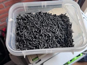 Gipsplaat schroefen beschikbaar voor biedingen