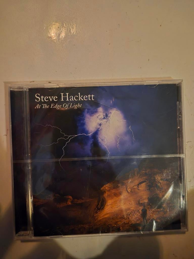 Steve Hackett - At the edge of light. Cd. 2019. NIEUW, Cd's en Dvd's, Cd's | Rock, Ophalen of Verzenden, Nieuw in verpakking, Alternative