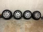 Mercedes 8 Loch 16 inch 8 gaats velgen met banden, Auto-onderdelen, Ophalen, Gebruikt, Velg(en), 16 inch