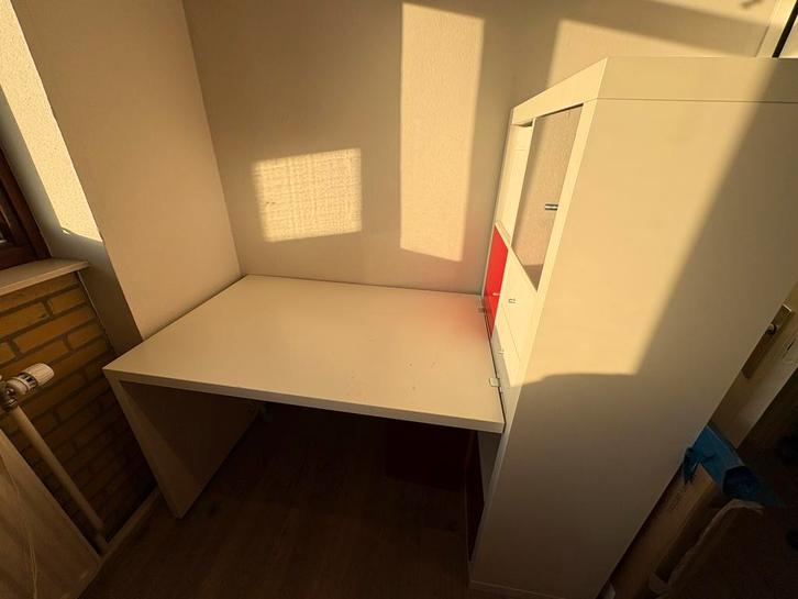 IKEA KALLAX met bureau. Kleur wit, Huis en Inrichting, Bureaus, Zo goed als nieuw, Ophalen