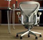 Herman Miller Aeron Refurbished Titanium 100+ OP VOORRAAD, Ophalen of Verzenden, Zo goed als nieuw, Grijs, Bureaustoel