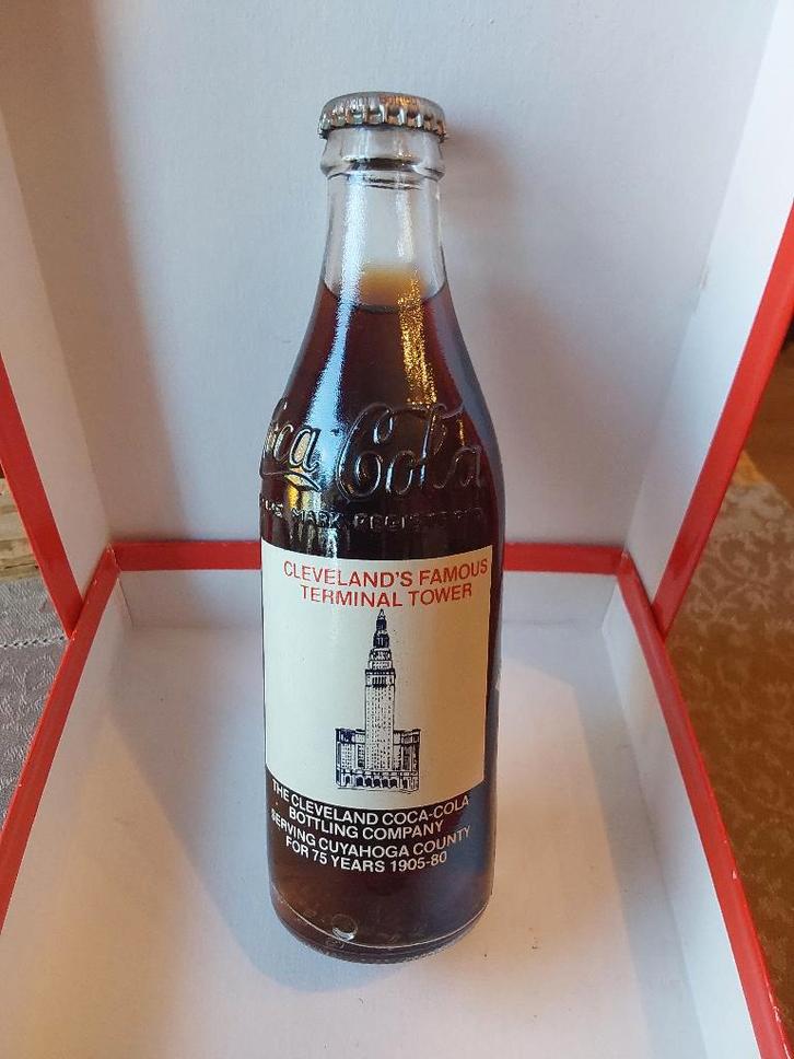 Coca Cola Fles Clevelands Tower Item A22, Verzamelen, Complete verzamelingen en Collecties, Ophalen of Verzenden