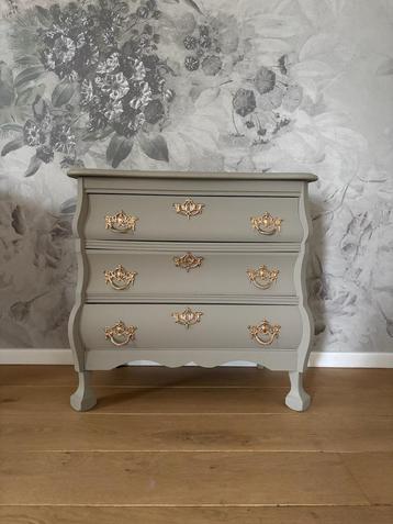 Stoer landelijk ladekastje~buikkastje beige & goudkleur beschikbaar voor biedingen