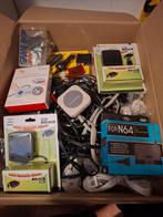 Partij spullen voor de gameboy, ps2 en heel wat kabels enzo, Ophalen of Verzenden, Zo goed als nieuw