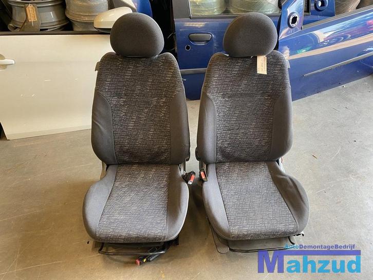Opel Corsa C voorstoelen stof grijs zwart, Auto-onderdelen, Interieur en Bekleding