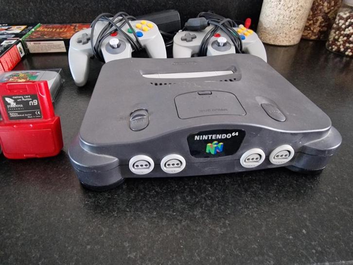 Nintendo 64 Console - Klassieker!, Spelcomputers en Games, Spelcomputers | Nintendo 64, Gebruikt, Met 2 controllers, Ophalen of Verzenden