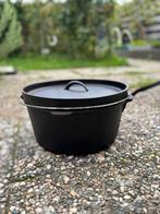 Dutch Oven 30 cm in zeer goede staat + accessoires, Ophalen, Zo goed als nieuw