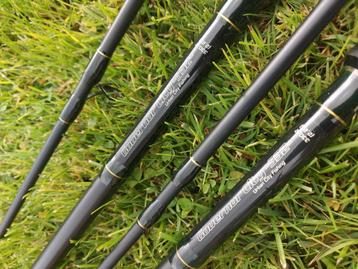 2x hengels van 330 2.25LB idiaal voor witvis & karper beschikbaar voor biedingen