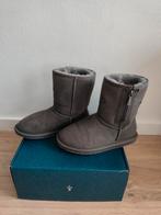 Emu Australia Stinger lo zip maat 38 grijs (ugg), Kleding | Dames, Schoenen, Ophalen of Verzenden, Zo goed als nieuw, Grijs, Emu Australia