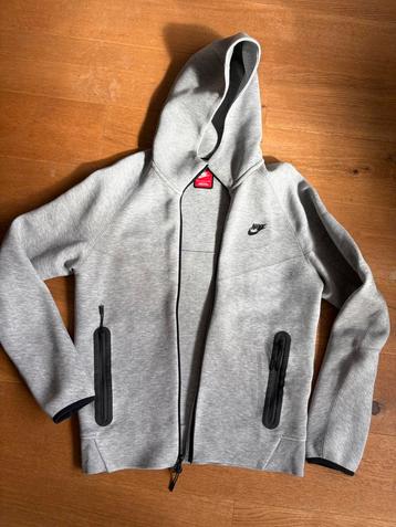 Nike tech vest grijs Mt S beschikbaar voor biedingen