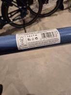 Diverse rollen tafelpapier, Ophalen