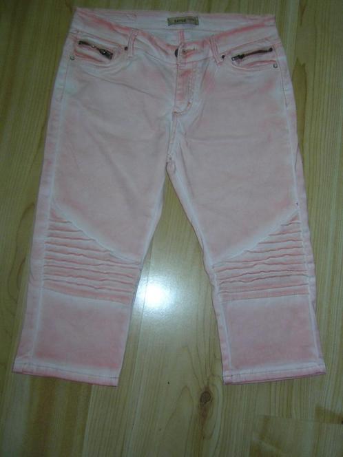 (als nieuw) Daysie zalm driekwartbroek 164, Kinderen en Baby's, Kinderkleding | Maat 164, Zo goed als nieuw, Meisje, Broek, Ophalen of Verzenden