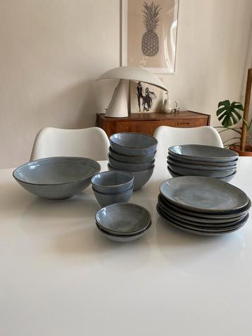 Casa Earth Groen Blauw Service Ontbijt borden Soepkommen beschikbaar voor biedingen