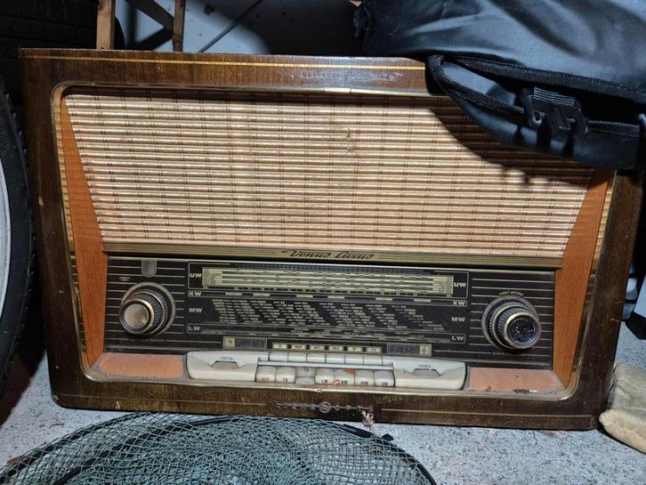 Langspeelplaten cd,s en dvd,s en radio te koop., Antiek en Kunst, Antiek | Tv's en Audio, Ophalen