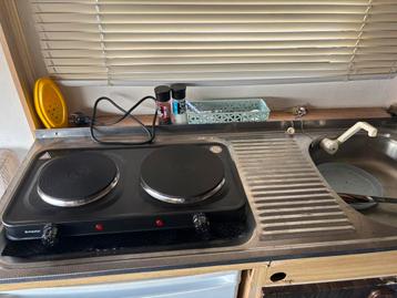 CHATEAU 330  caravan