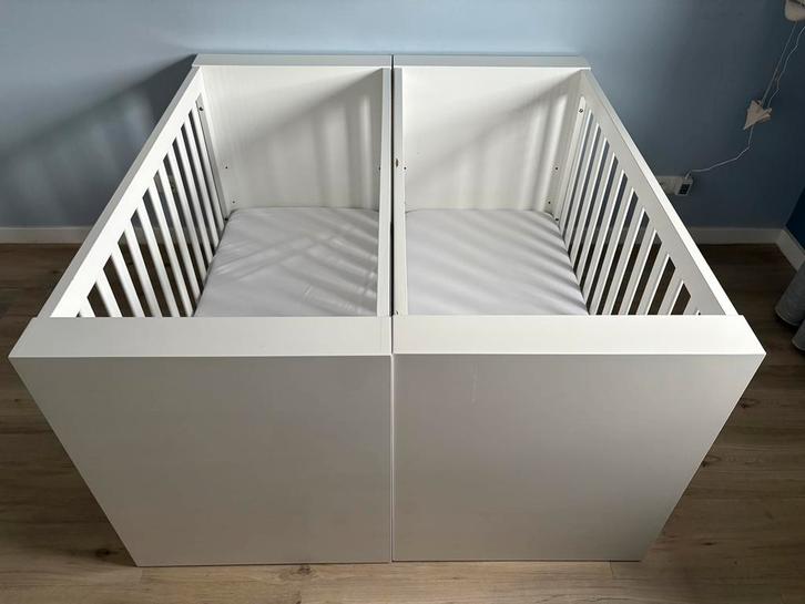 Kidsmill Alaska Ledikant voor Tweeling incl Aerosleep matras, Kinderen en Baby's, Kinderkamer | Complete kinderkamers, Zo goed als nieuw