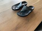 Fitflops teenslippers, maat 37 antraciet, Ophalen of Verzenden, Grijs