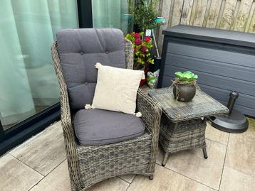 Royal Seasons Wicker Stoel met Tafel beschikbaar voor biedingen