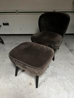 Stoel met voetenbank - Comfortabel en Stijlvol, Gebruikt, Minder dan 75 cm, Ophalen of Verzenden, Stof
