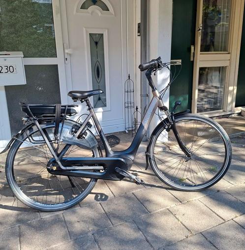 Gazelle Orange c7+ elektrische damesfiets  400w nieuwe accu, Fietsen en Brommers, Elektrische fietsen, Zo goed als nieuw, Gazelle