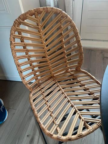 4x Rotan Eetkamerstoel beschikbaar voor biedingen