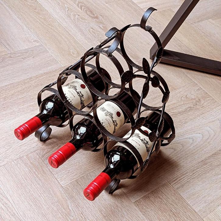 Smeedijzeren wijnrek afkomstig uit Frankrijk, Huis en Inrichting, Woonaccessoires | Wijnrekken, Zo goed als nieuw, Minder dan 50 cm