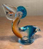 Glasobject pelikaan met vis in zijn snavel 14 cm hoog, Antiek en Kunst, Kunst | Designobjecten, Ophalen of Verzenden