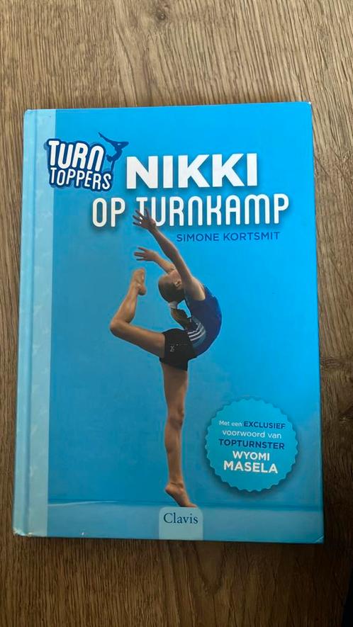 Simone Kortsmit - Nikki op turnkamp, Boeken, Kinderboeken | Jeugd | 10 tot 12 jaar, Zo goed als nieuw, Ophalen