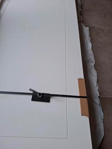 Nieuwe deuren stomp. 201.583040 beschikbaar voor biedingen